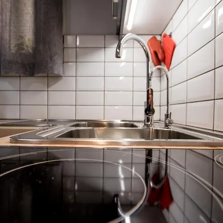 Lia's Center * Volos