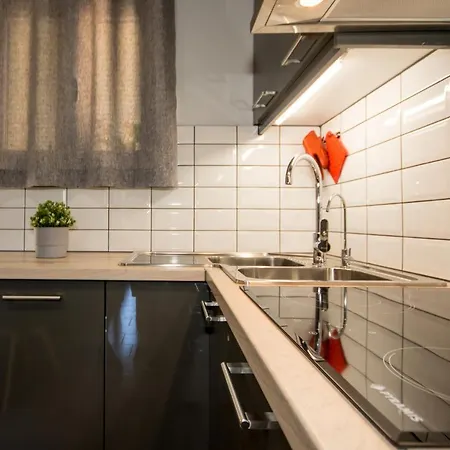 Lia's Center Apartmán *